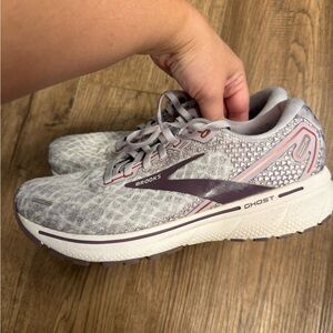 Brooks Ghost 14 – Women's size 8.5